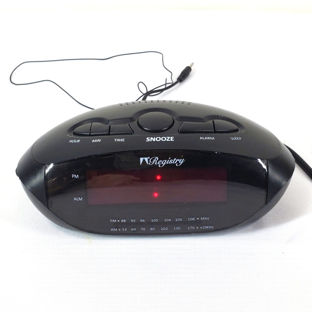 Registry Alarm Clock Radio Red Display R-1695 USB Charger Tested, Works